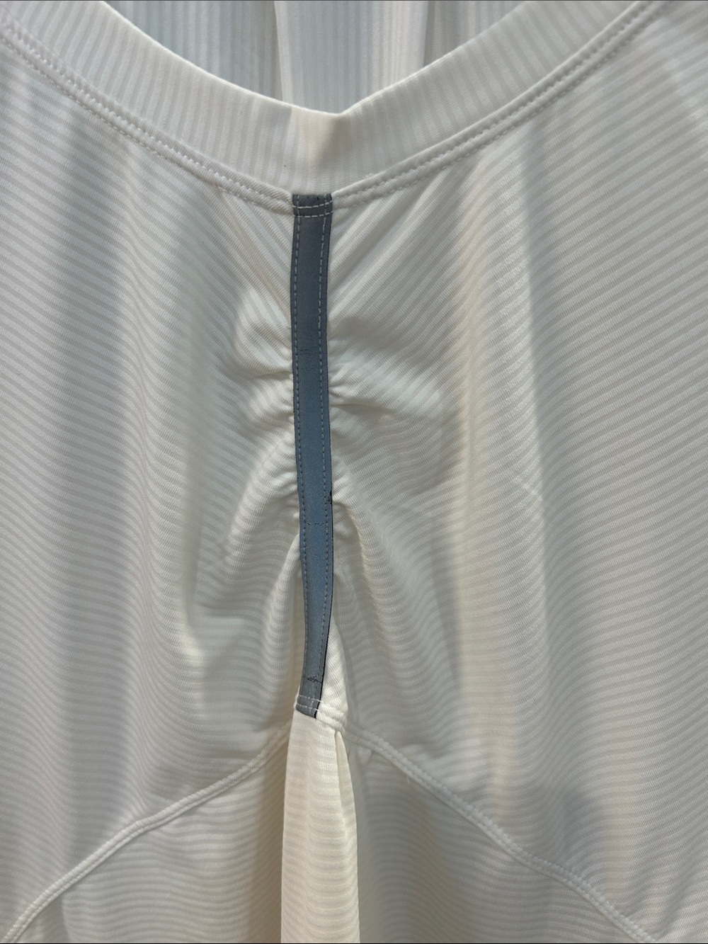 Athleta Cream Lightweight Long-Sleeve Performance Top - Picture 4 of 7